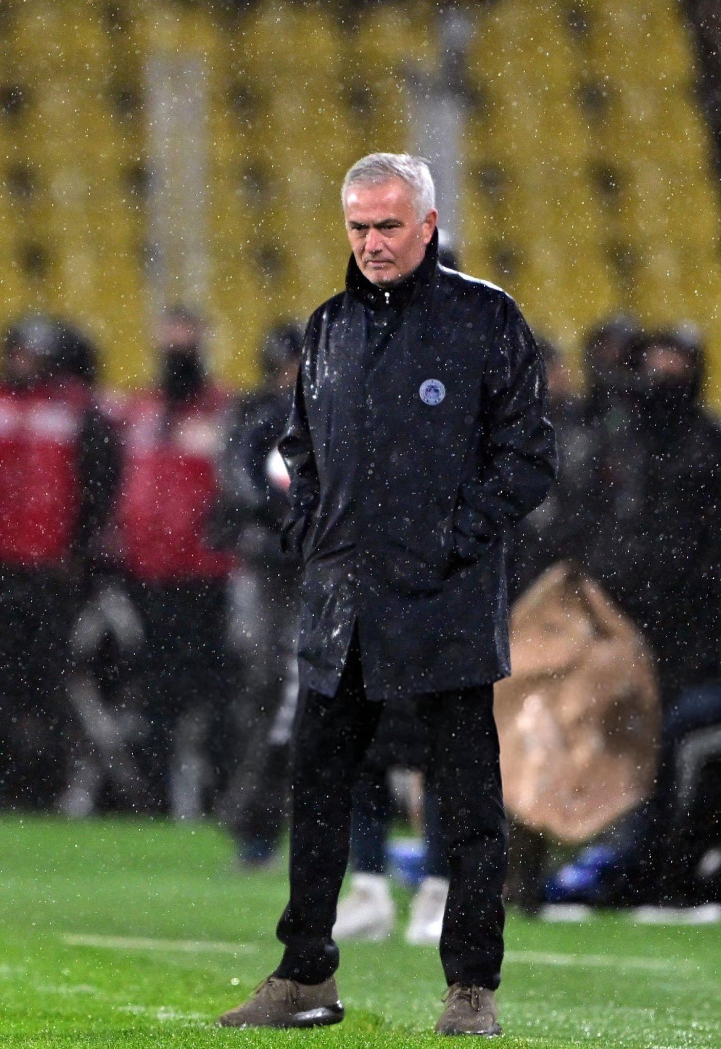 海星直播-包含赛地聚焦——意大利杯转会期热度飙升，费耶诺德战术微调，管理层满意，赛季目标并未改变的词条